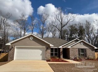 1822 Praline Ln #10A, Cantonment, FL 32533