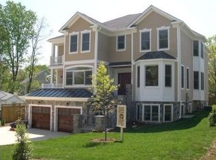 2208 Beacon Ln, Falls Church, VA 22043