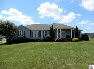 213 Smiths Ln, Mayfield, KY 42066