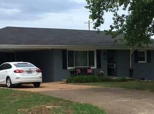 1203 Hemlock St, Tuscumbia, AL 35674