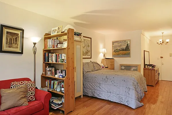 Sold by Corcoran | media 8