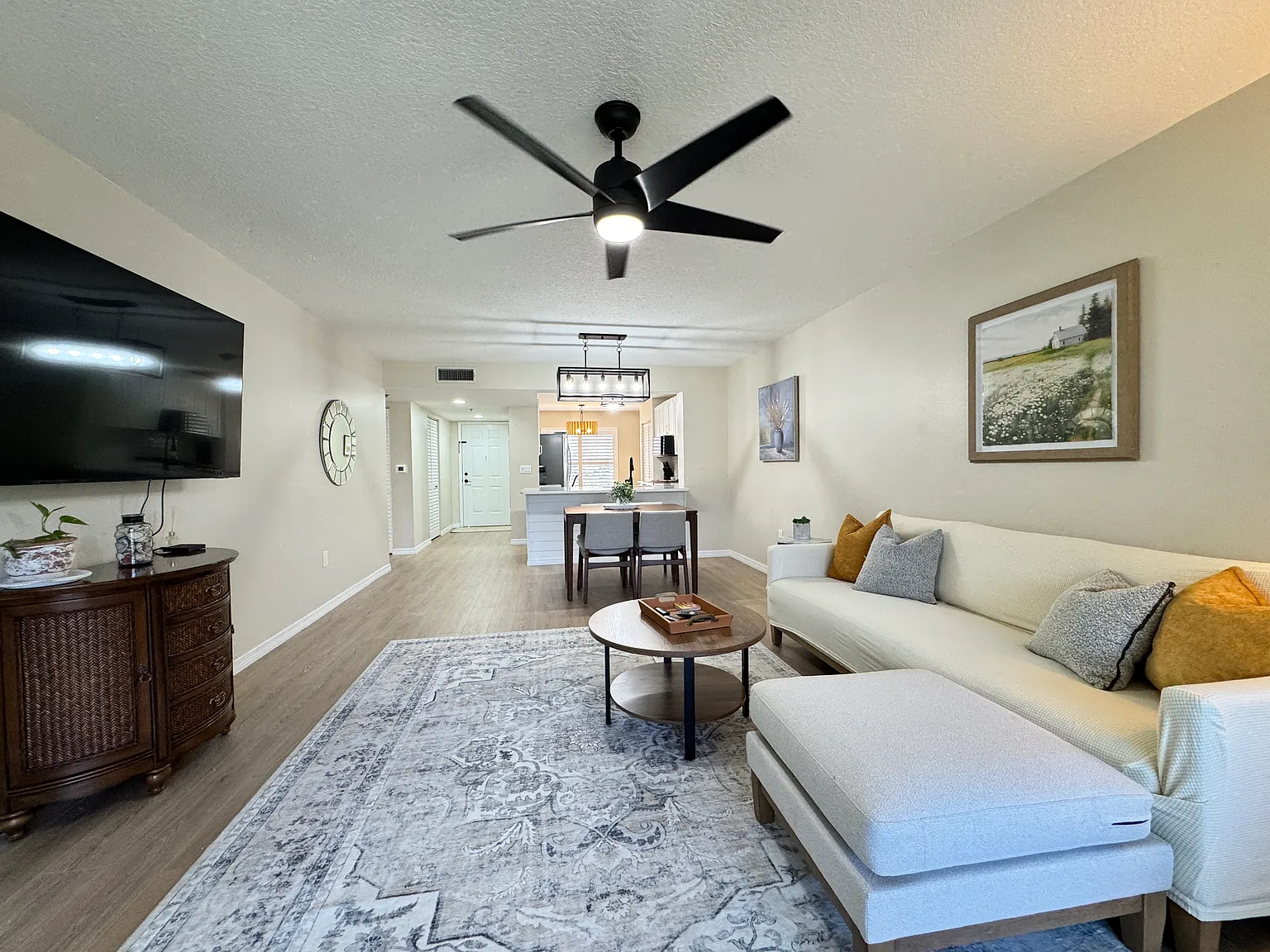 2 bed, 1152 sqft, $1,800 — Photo 4