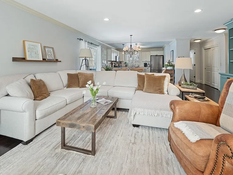 8A Maple St #1 — Photo 8