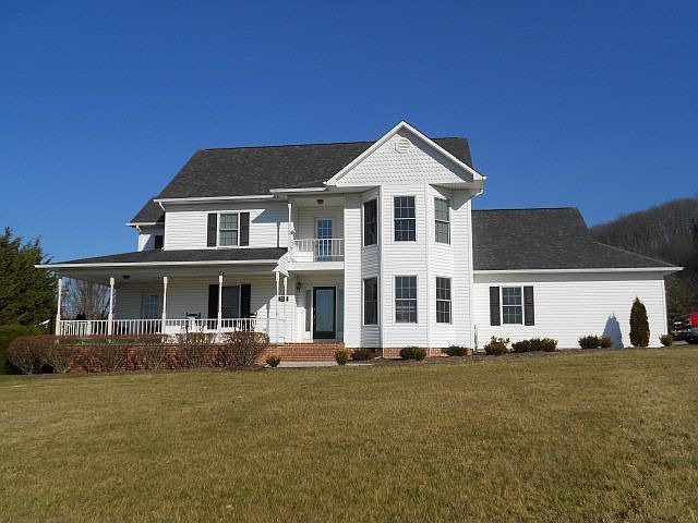 1st image of 290 Heritage Ln