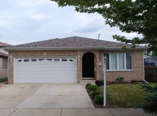 7719 Monitor Ave, Burbank, IL 60459