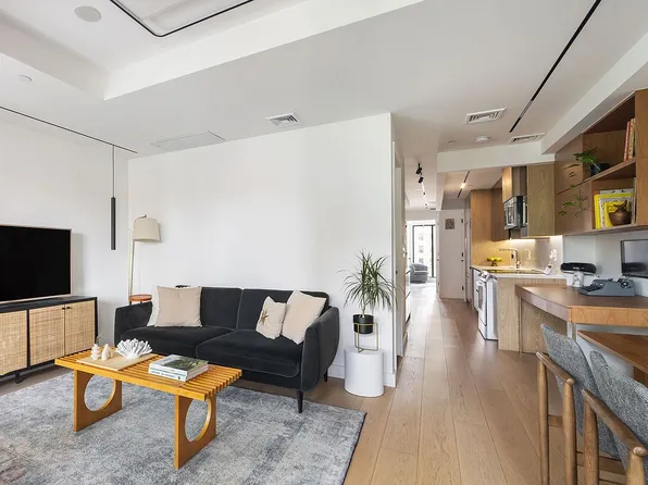 430 Kosciuszko St #3, Brooklyn, NY 11221