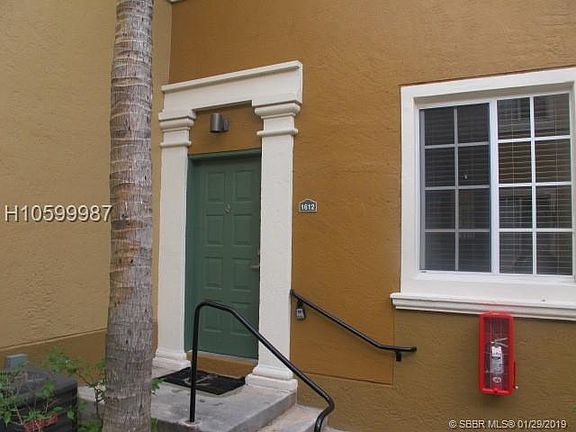 2nd image of 2961 NE 185th St APT 1612
