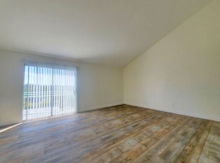 321 Hillside Ter #804, Vista, CA 92084