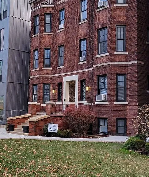 665 W Willis — Photo 4