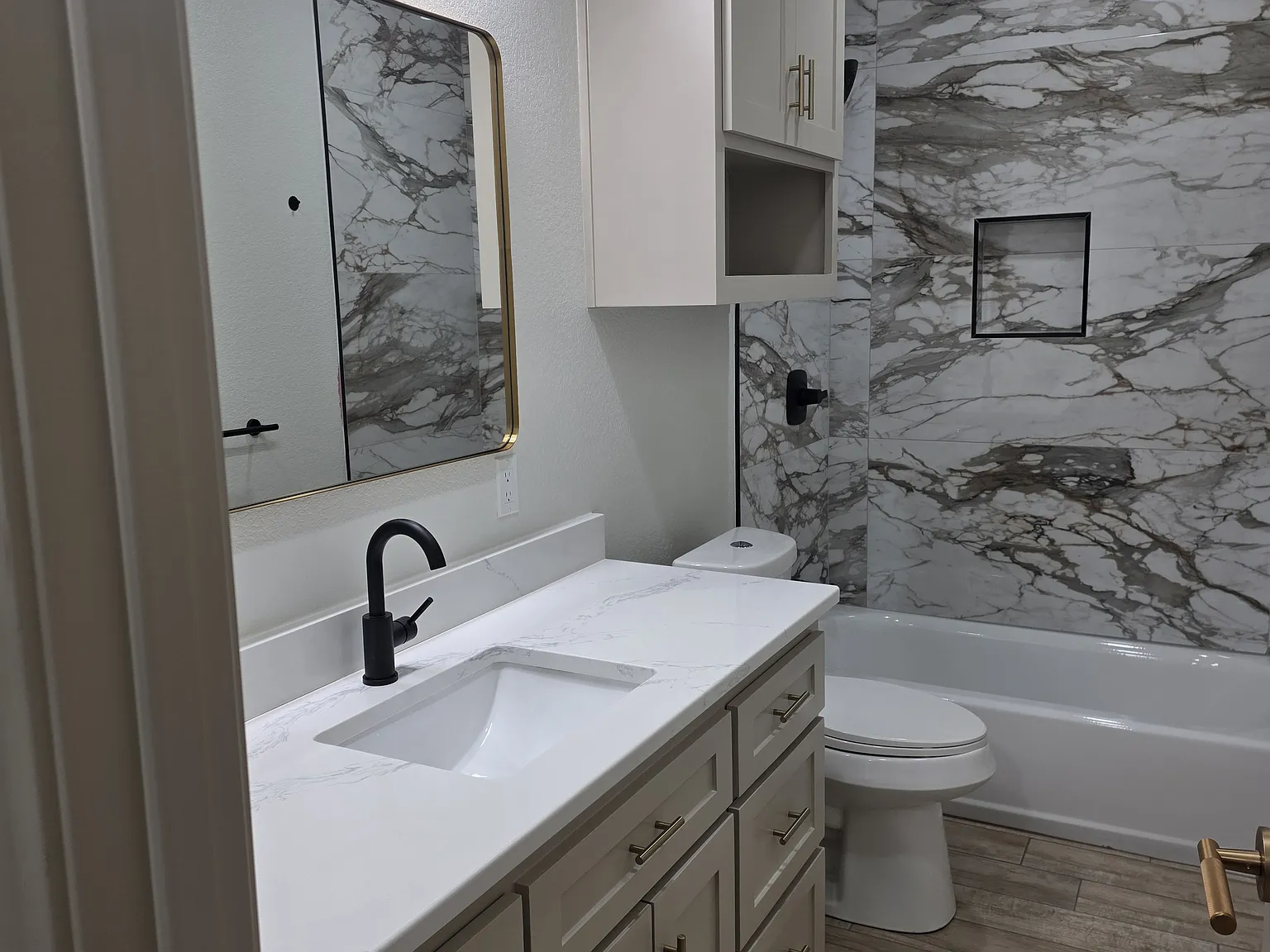 3 bed, 1200 sqft, $1,700 — Photo 4