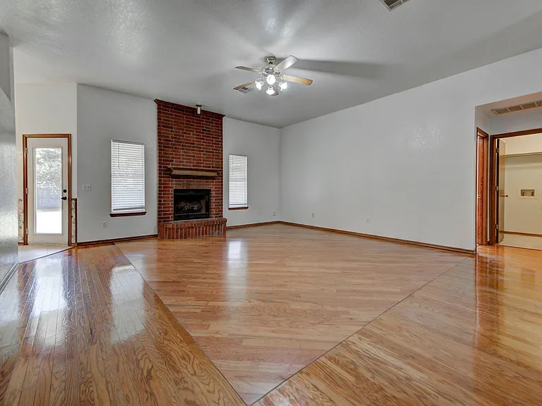2809 E Lake Dr — Photo 21