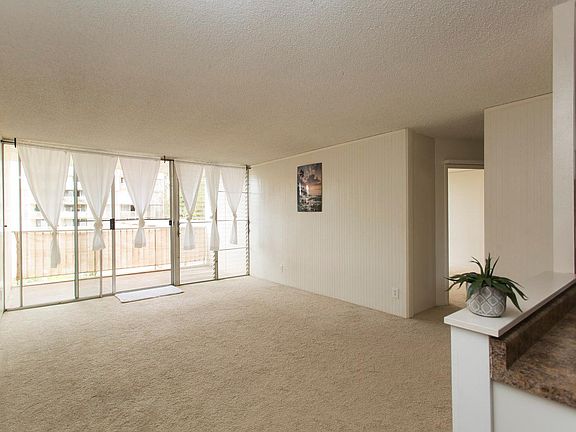 Spacious living room and outdoor lanai