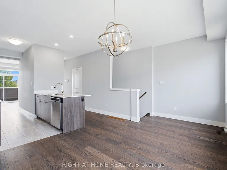 2060 Meadowgate Blvd #10 — Photo 14