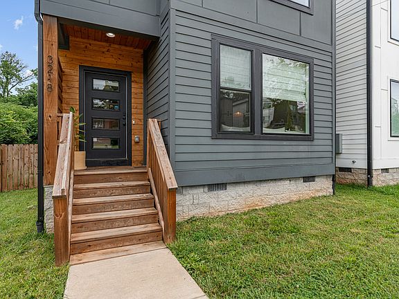 2nd image of 3218 Curtis St