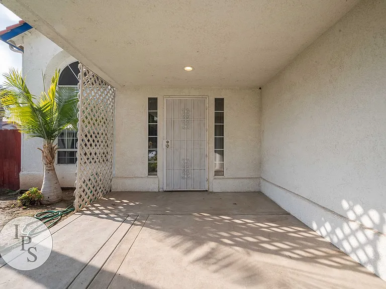 3676 Baron Ave — Photo 3