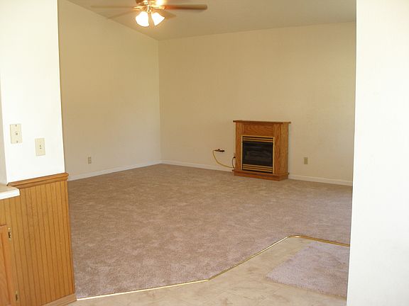5th image of 3945 Travona St