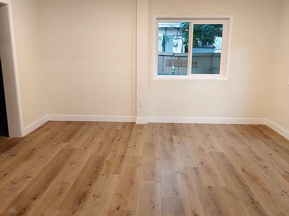5th image of 8423 Laurel Ave APT B