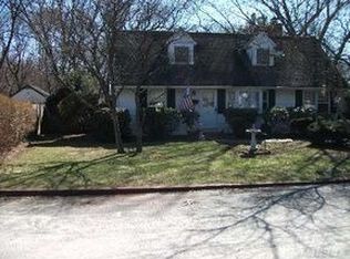 6 Judith Dr, Greenlawn, NY 11740