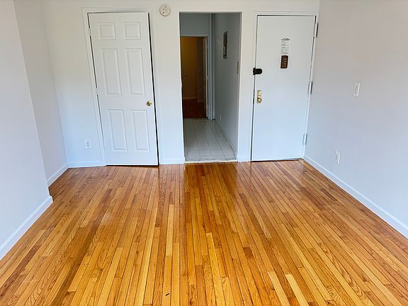 3rd image of 693 10th Ave APT 3FS
