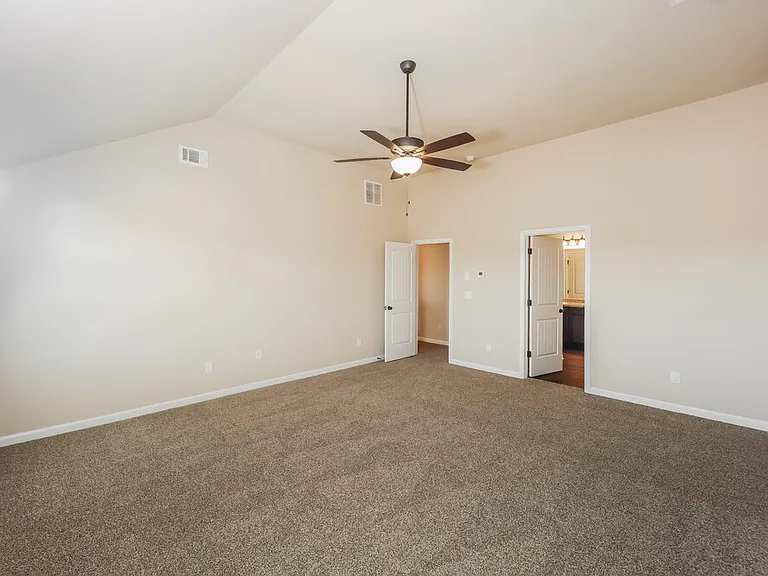 2386 Walker Dr — Photo 10