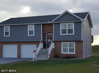 63 Noble Dr, Shippensburg, PA 17257