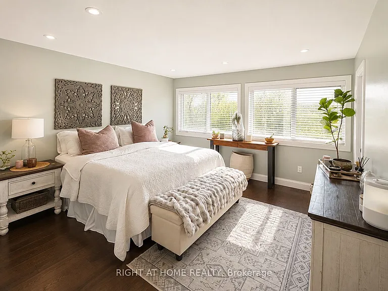 2610 Leonard St — Photo 9