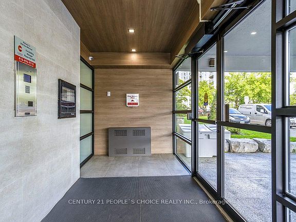 4th image of 2960 Don Mills Rd W #307