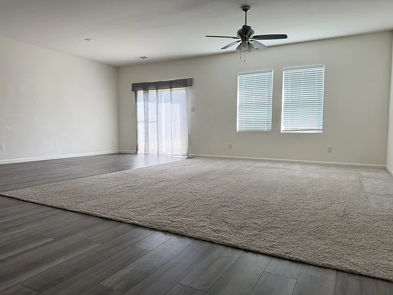 684 Crestridge Dr — Photo 7