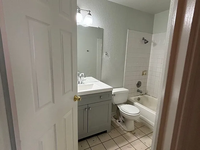 8616 Devine Ln — Photo 12