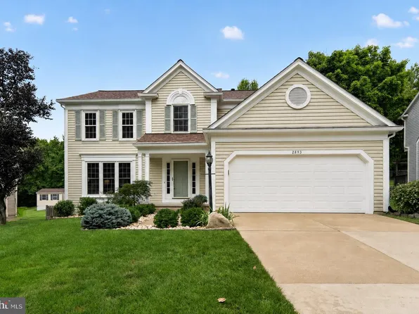 2893 Chevoit Hill Ct, Woodbridge, VA 22191