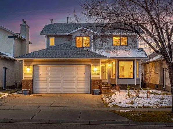 509 NE Hawkstone Dr NW, Calgary, AB T3G 3R2