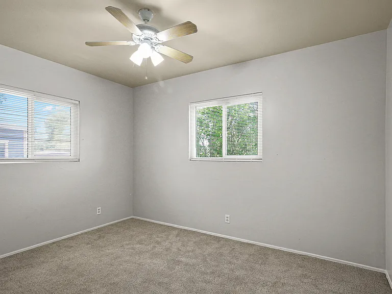 1073 Palm Ave — Photo 10