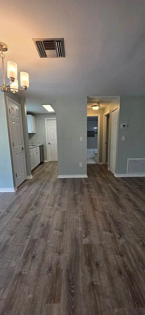 Beautifully updated 2-bedroom, 2-bath single-family home with a bonus room in Spring Hill! — Photo 4