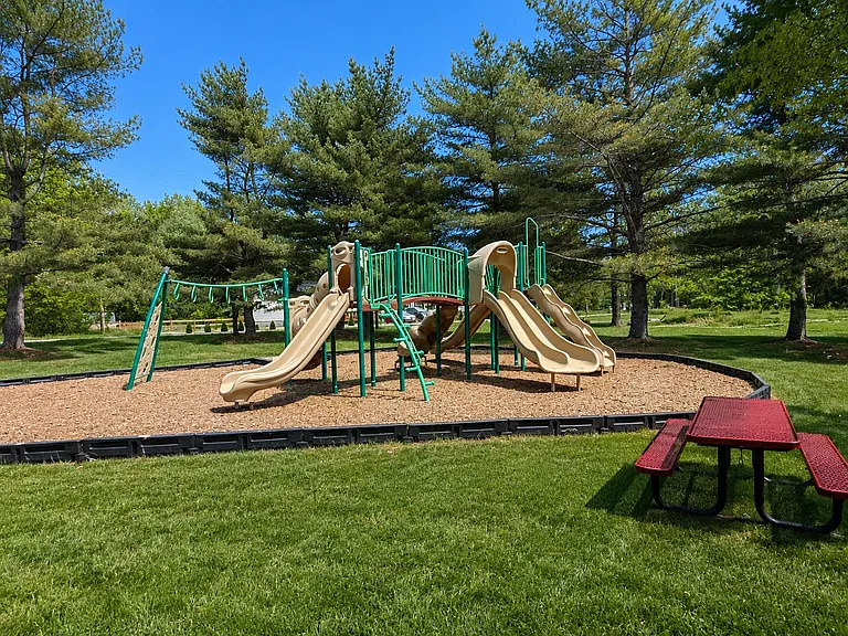 12050-47 School St — Photo 17