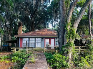 1017 W 1st St, Midway, GA 31320