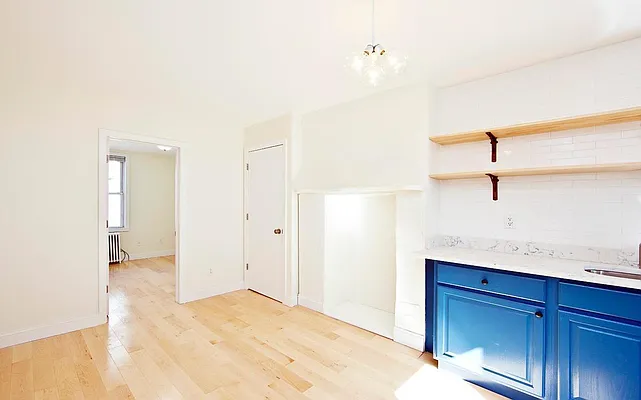 Rented by Compass | media 10