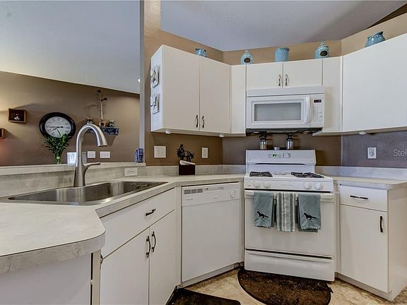 5th image of 24305 Silkbay Ct