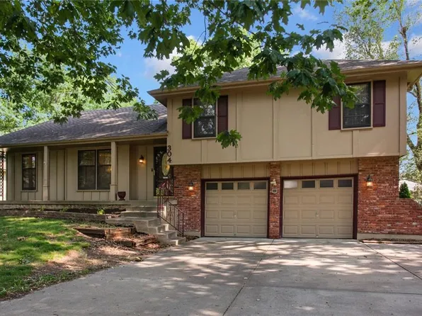 304 Chadwick St, Belton, MO 64012