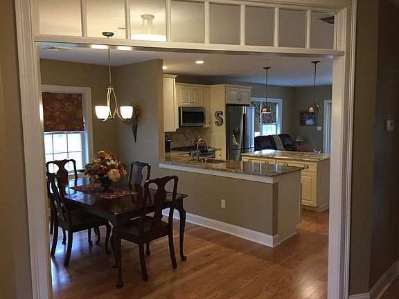 4th image of 68 Terry Ln #2