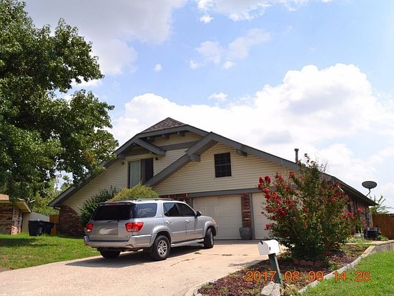 2nd image of 628 N Markwell Ave