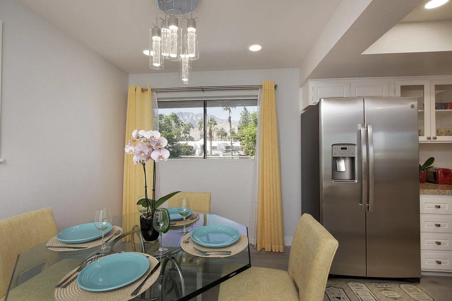 2 bed, 979 sqft, $2,300 — Photo 2