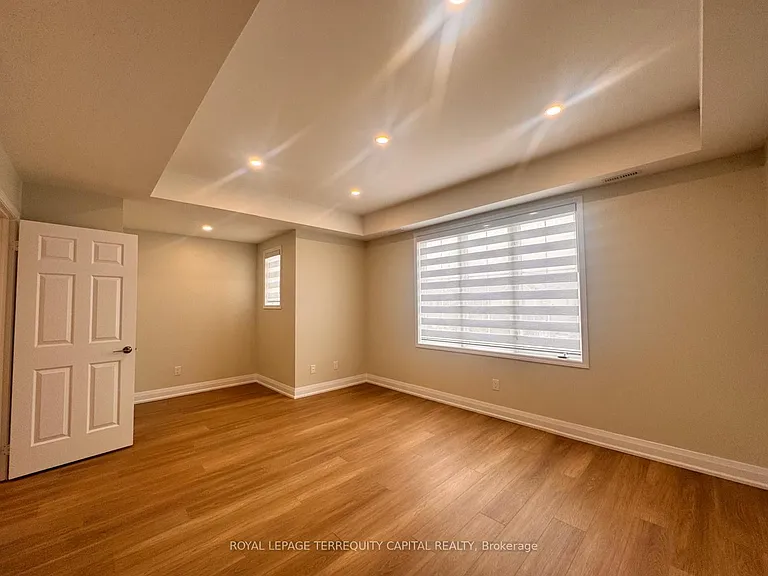 344 Edgehill Dr #UPPER — Photo 18