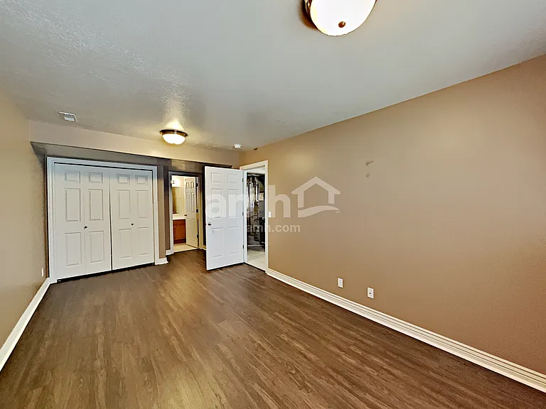2216 S 2685 W — Photo 11