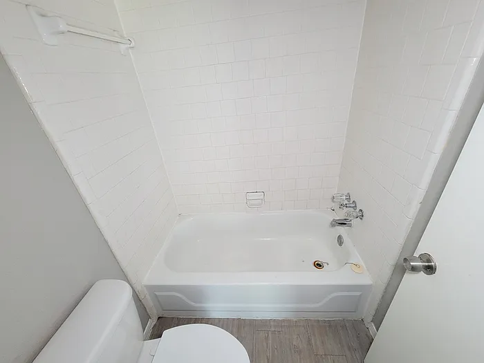 13611 Ravensway Dr #B — Photo 10