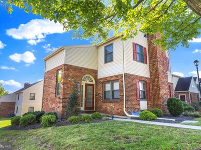 300 Norris Hall Ln #300, Norristown, PA, 19403