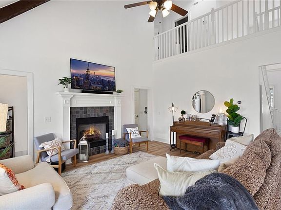 4th image of 1203 Chancery Ln