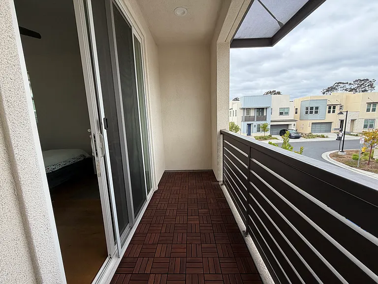 Bedroom 3 balcony