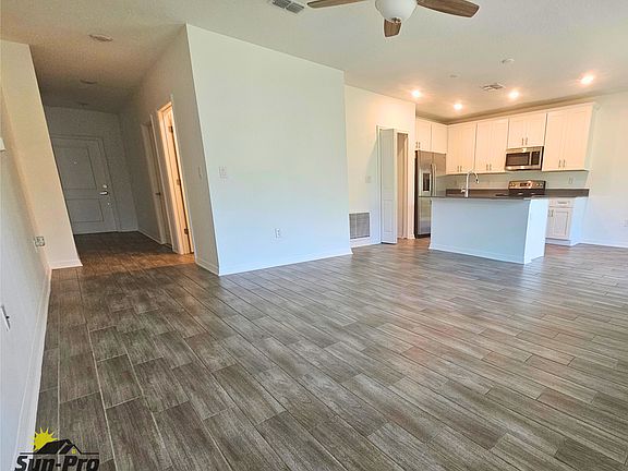 4th image of 1106 Pacific Dunes Ct