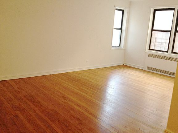 2nd image of 4216 80th St APT 3O