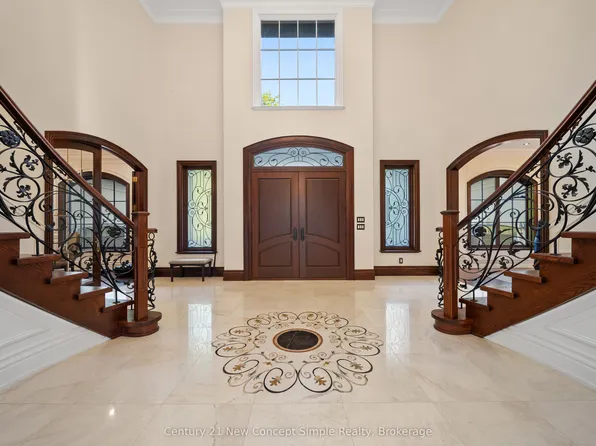 2637 Bluffs Way, Burlington, ON L7M 0T8